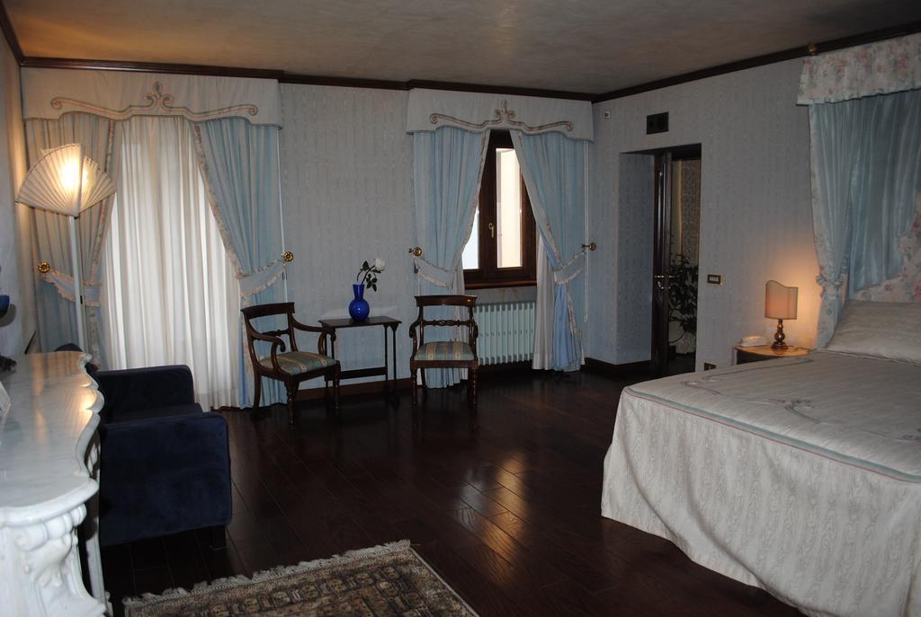 Hotel Locanda San Giacomo Agliano Terme Chambre photo